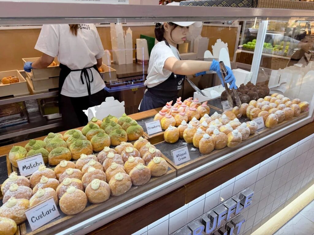 3. Truffle Donut - 10 ร้านโดนัท (Donut) เจ้าดังในกรุงเทพฯ ไส้แน่น แป้งนุ่ม ลิ้มลองแล้วจะติดใจ