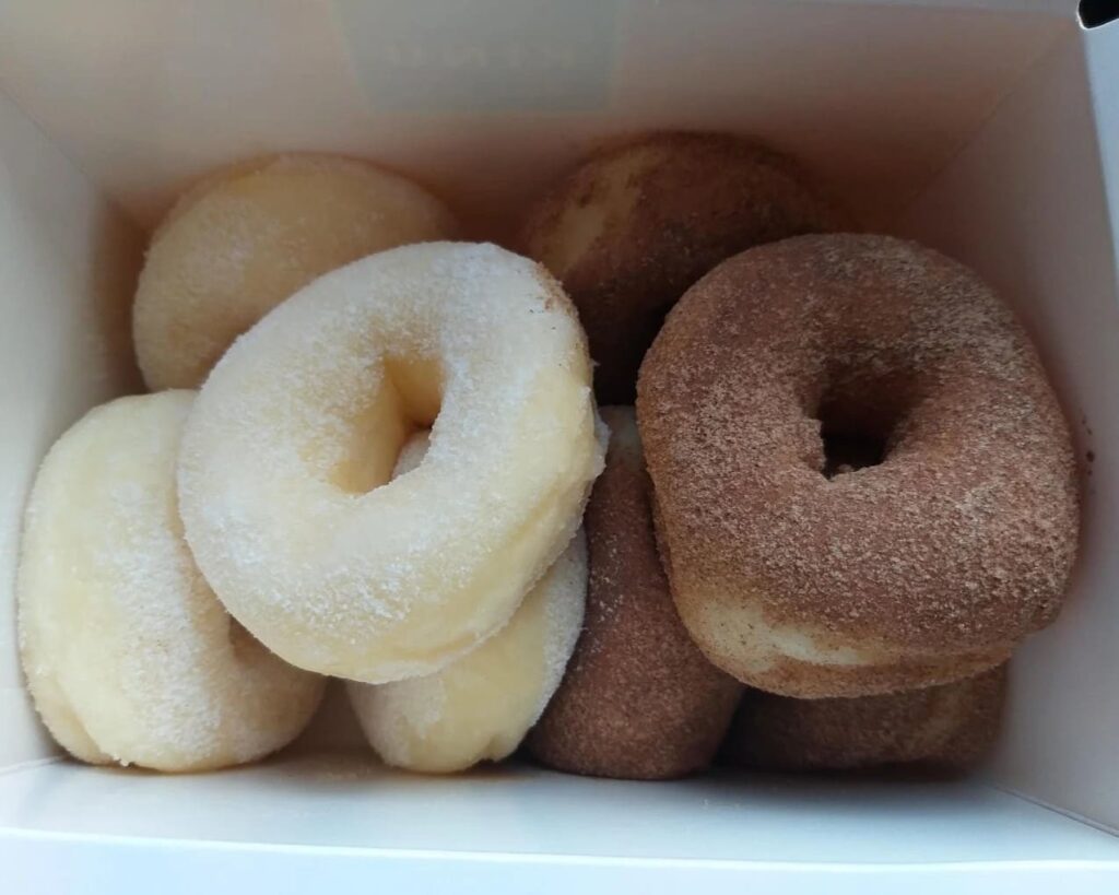 7. Kinu Donut - 10 ร้านโดนัท (Donut) เจ้าดังในกรุงเทพฯ ไส้แน่น แป้งนุ่ม ลิ้มลองแล้วจะติดใจ