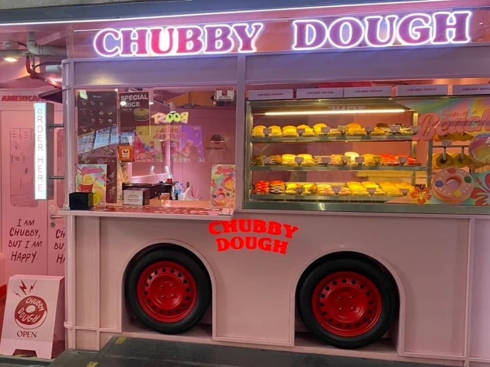 9. Chubby Dough - 10 ร้านโดนัท (Donut) เจ้าดังในกรุงเทพฯ ไส้แน่น แป้งนุ่ม ลิ้มลองแล้วจะติดใจ
